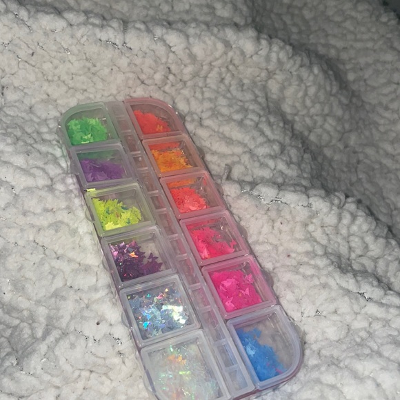 Sparkle Nail Art Butterfly’s 🦋✨ - Picture 2 of 3